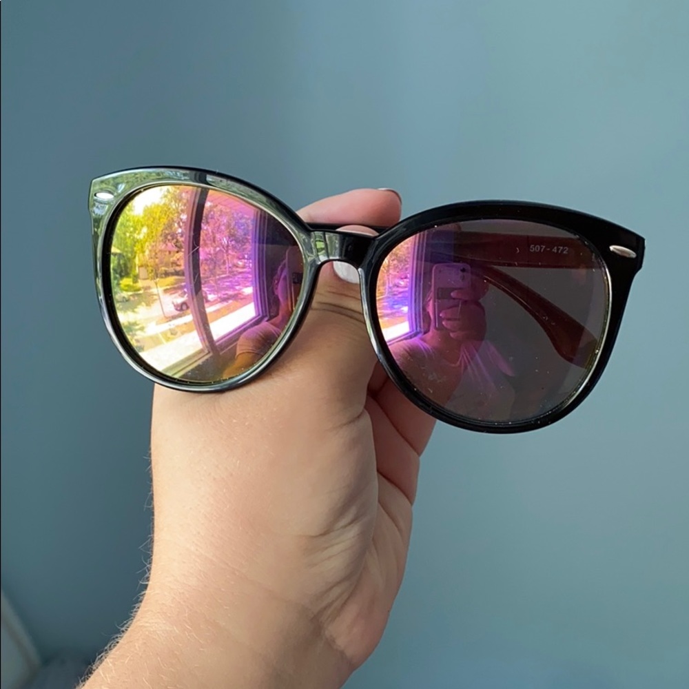 Black Frame Purple Reflective Lens Sunglasses 💜